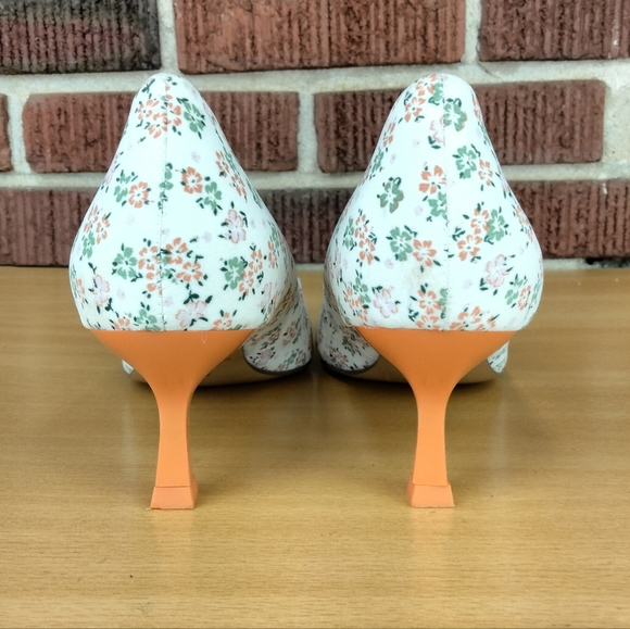 NWOT Katy Perry The Golden Pump Pointed Toe Kitten Heels in Orange Floral Multi - Picture 7 of 9